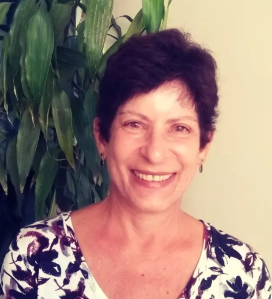 Rogéria Souza 